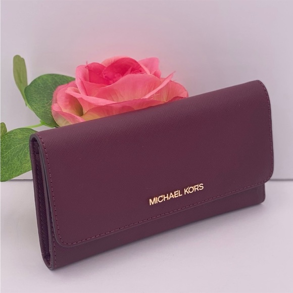 Michael Kors Trifold Wallet Merlot Color - Picture 12 of 13